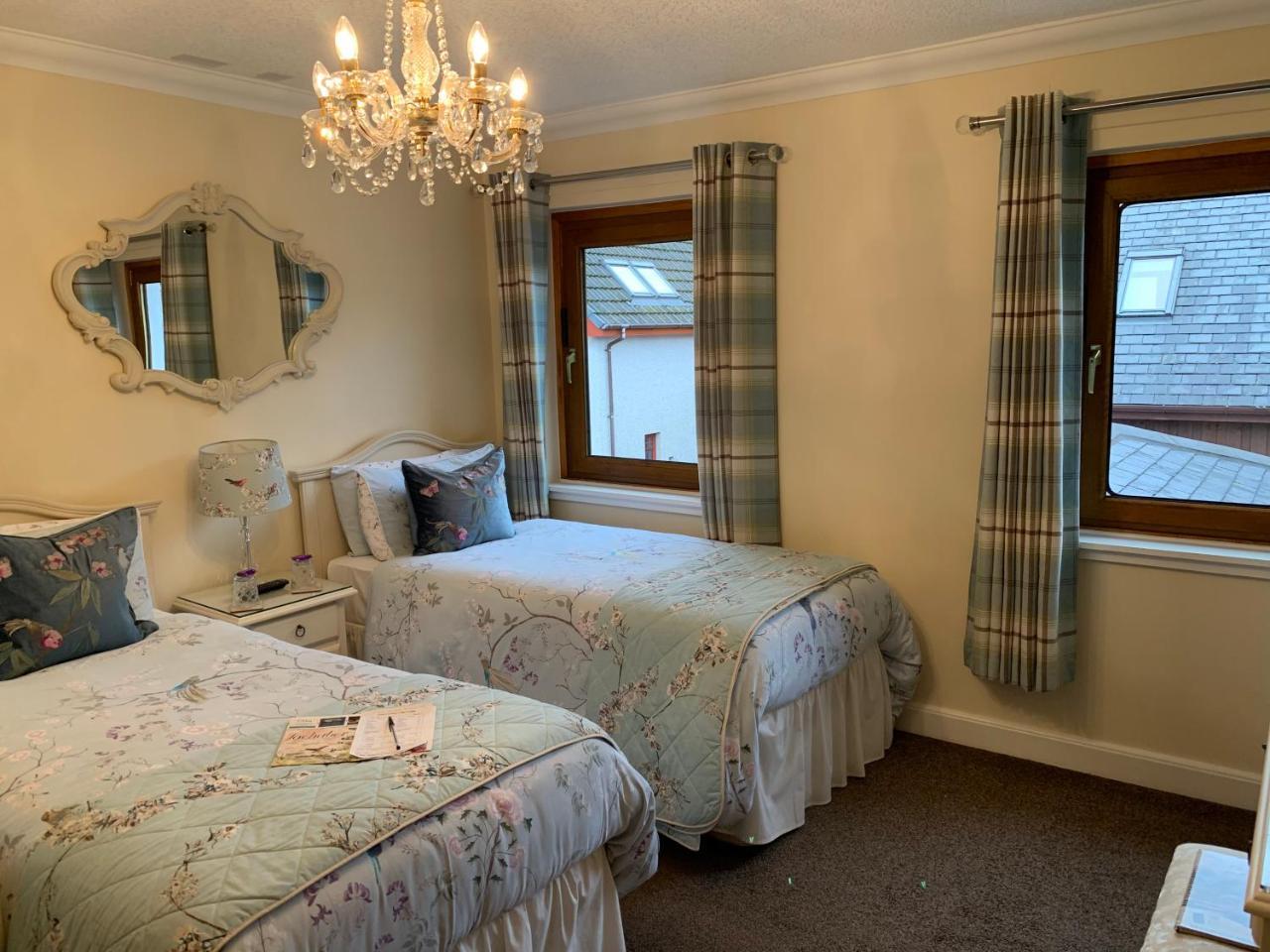 Westcourt Bed & Breakfast Форт-Уильям Экстерьер фото
